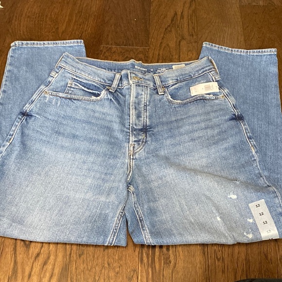 Old Navy Denim - Old Navy Curvy Sky High Straight Distressed Jeans Size 12 NWT